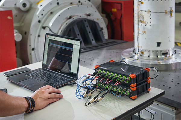 数据世界的敏锐 “捕手”